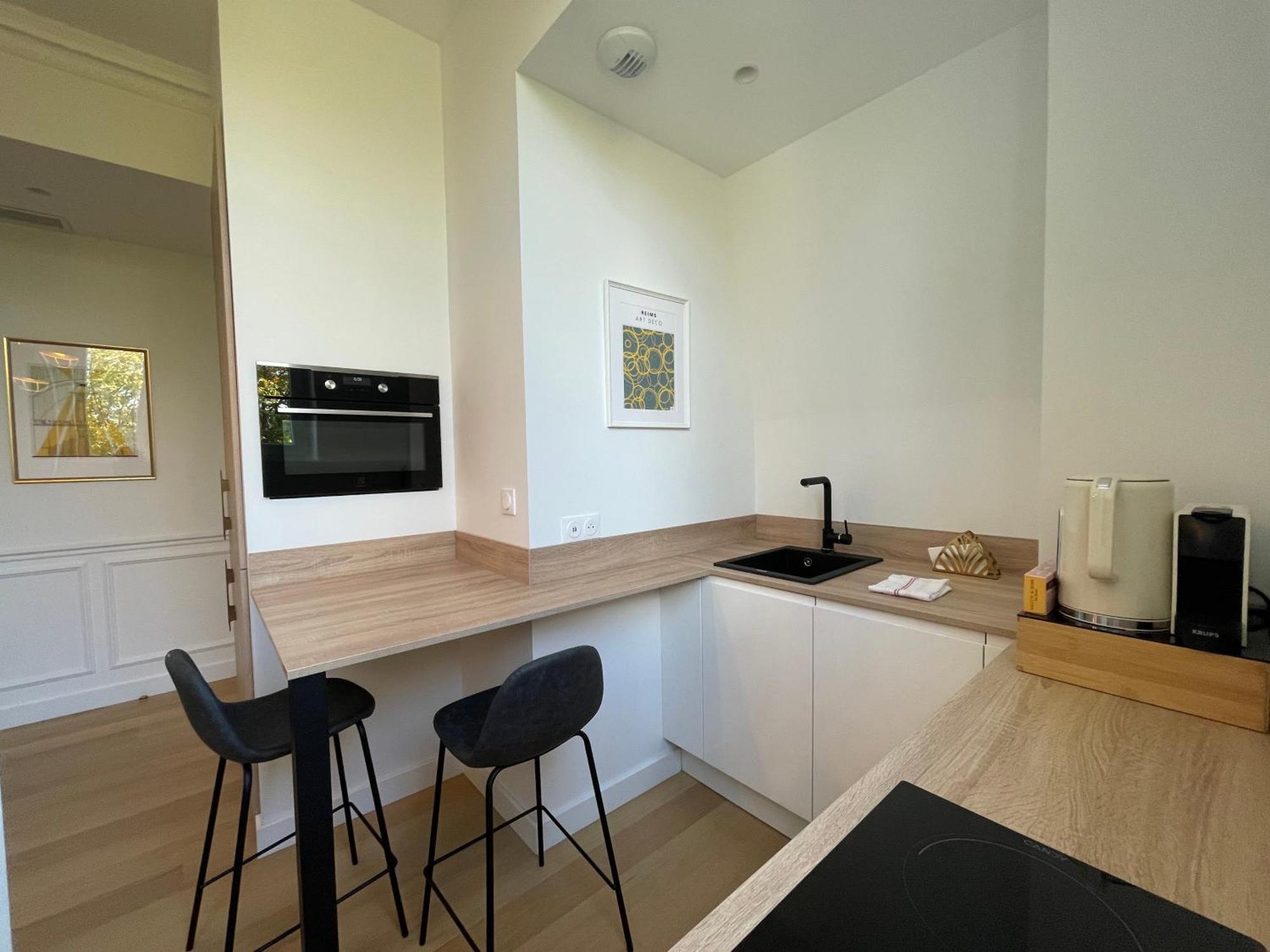 Apartment De Charme Du General Leclerc - Place D'erlon - Hypercentre - Gare -